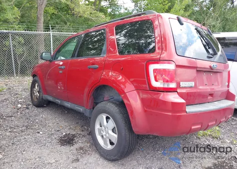 2011 Ford Escape Xlt from USA, damaged, VIN 1FMCU9DG7BKB78939